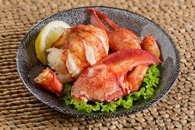 Cooked Lobster Meat, Claw Knuckle & Tail (30%), Frozen